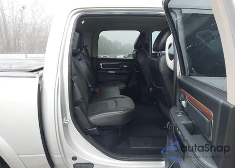 2016 Ram 1500 Laramie из США, поврежденный, VIN 1C6RR7NM2GS372365